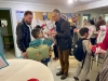 Beaune - Quand les enfants sont invités à offrir des fleurs pour briser l’isolement des aînés
