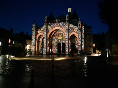 Beaune - Découvrez les secrets de Notre-Dame lors de visites nocturnes à la lampe de poche