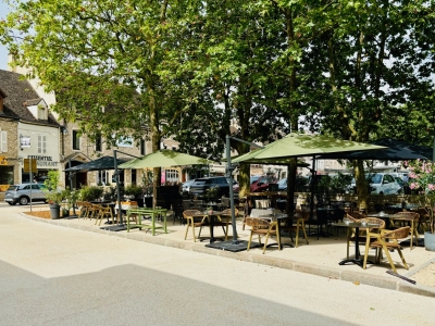 Conseil municipal de Beaune - Débat sur la révision des tarifs d'occupation des terrasses Place Madeleine