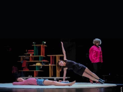 Théâtre de Beaune – Un tourbillon de questions sur scène avec « Où ? Une histoire des années 15 à 20 », un poème documentaire sur scène mardi 4 février