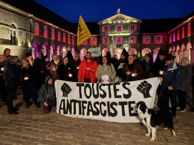 Beaune – Une cinquantaine de personnes réunies devant l’Hôtel de Ville pour dire non au racisme et à la haine