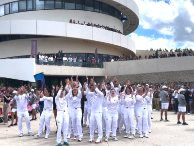 Beaune - Clin d'oeil avec le ban bourguignon à l'arrivée de la Flamme Olympique