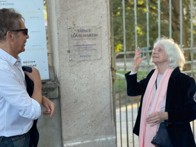 Beaune - Le Théâtre de Verdure dénommé « Espace Louis Martin » en hommage à cet animateur et bienfaiteur de la vie associative beaunoise