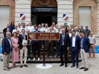 Route des Grands Crus de Bourgogne  François Sauvadet réunit tous les maires des communes traversées : cap sur les 90 ans de cet itinéraire mythique !
