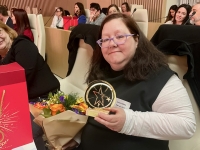 Beaune – Carole Verna de l’Esat du Clos Chameroy récompensée à Paris pour son parcours exemplaire