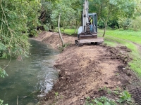 Beaune - Travaux, déambulation “au fil de l’eau” et moustiques : les riverains de la Bouzaize en quête de réponses