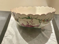 Musée des Beaux-Arts de Beaune - Série « Trésors cachés » :  le raffinement d’Aprey s’invite à Beaune : le saladier de Gervais-Protais Pidoux, un joyau du XVIIIᵉ siècle