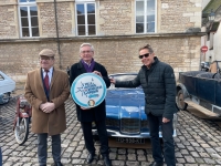 Beaune mise sur les voitures anciennes : la gratuité de stationnement adoptée 