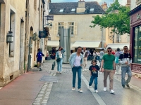 Beaune - Les deux-roues interdits en zone piétonne pour la sécurité de tous