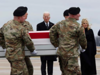Les Etats-Unis mènent des frappes de représailles en Irak et en Syrie, après la mort de trois soldats en Jordanie
