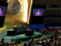 «Un accord historique» : à l’ONU, les États-Unis votent avec la Russie, refusant de soutenir l’Ukraine