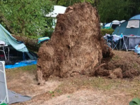 Orage mortel au camping : "Il y avait des tentes sous les arbres, on ne savait pas s'il y avait des enfants dessous"