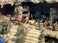 EN IMAGES - Découvrez la plus grande crèche de Noël de Bourgogne à l'abbaye de Fontenay