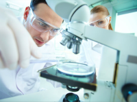 Sécurité du médicament et innovation : l’ARS Bourgogne-Franche-Comté et l’ANSM unissent leurs expertises