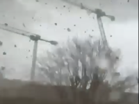 Scènes apocalyptiques dans le Val d'Oise après le passage d'une tornade 