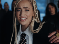 Eurovision 2026 : découvrez la chanson "Regarde !", interprétée par Monroe, qui représentera la France