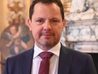 "Avec le RN - parti condamné pour détournement de fonds publics -, c’est le contribuable qui passe à la caisse" pointe Jérôme Durain, président du groupe Notre Région Par Cœur 