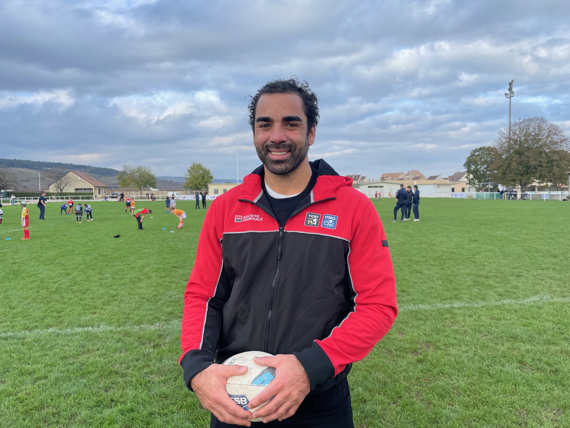 Yohan Jones Rugby Yoann Huget : La reconversion réussie d’une légende du rugby français ...