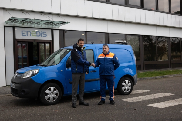 Enedis en Bourgogne fait don d’un véhicule électrique à la Protection Civile de Côte d’Or