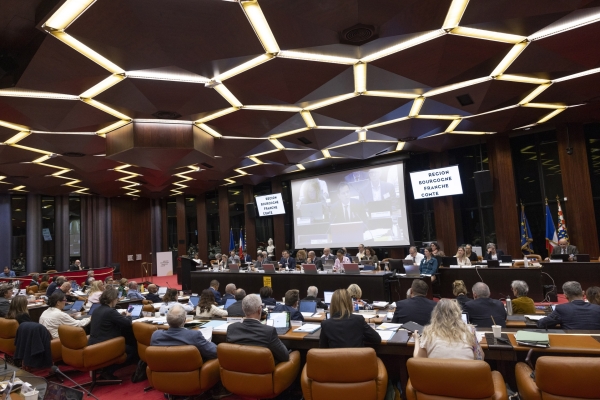 Bourgogne-Franche-Comté – La Région débloque 44,2 millions d’euros pour soutenir l’économie, les territoires et les équipements publics
