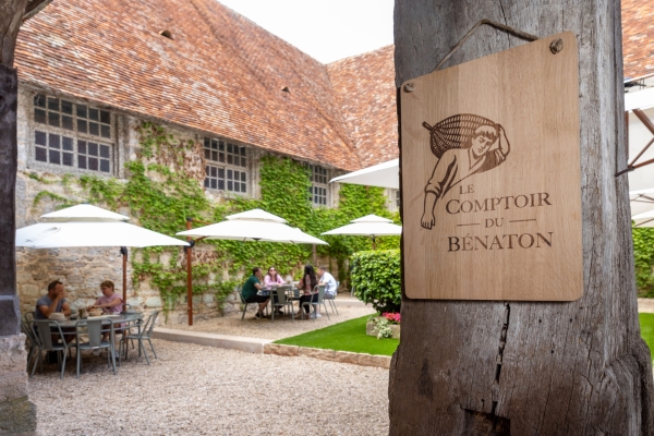 Œnotourisme - Le Comptoir du Bénaton, la nouvelle offre du château du Clos de Vougeot 