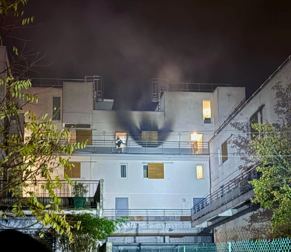 Dijon – Un incendie ravage un appartement aux Grésilles, vingt habitants évacués, aucune victime