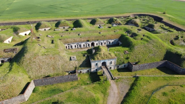 Côte-d’Or - Le Fort de Beauregard à Fénay racheté par un particulier