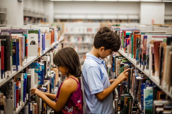 Beaune - La Ville rend l’abonnement à la bibliothèque gratuit pour les jeunes afin de réduire les inégalités de lecture