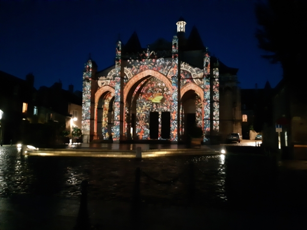 Beaune - Découvrez les secrets de Notre-Dame lors de visites nocturnes à la lampe de poche