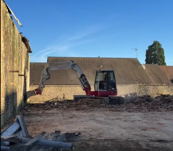 Beaune - Un futur parking de 120 places en chantier rue du Faubourg Bretonnière