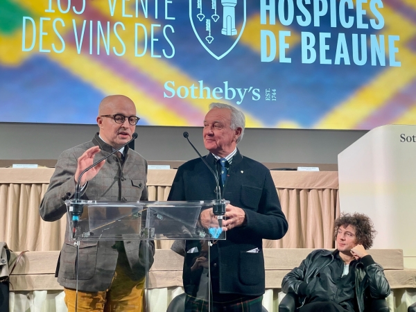 À Beaune, la 165ᵉ Vente des Vins s’ouvre dans un contexte mondial tendu : la filière bourguignonne lance un cri d’alerte