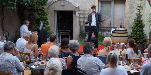 Beaune - Le Piano Bar coule à flot au Domaine Guyot