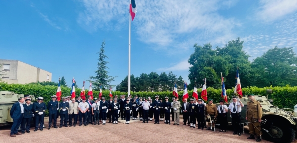 Beaune – Une jeunesse engagée honorée : la 8e promotion de la préparation militaire marine Gaspard Monge reçoit ses insignes