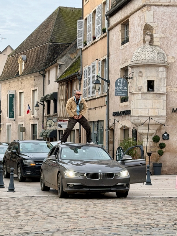 Photo du jour – Quand la Saint-Vincent de Beaune fait monter l’ambiance… jusqu’au toit