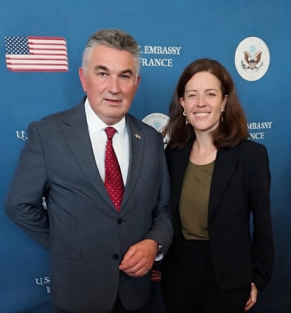 Beaune – L’Historial de l’Amitié Franco-Américaine reçu à l’ambassade des États-Unis à Paris