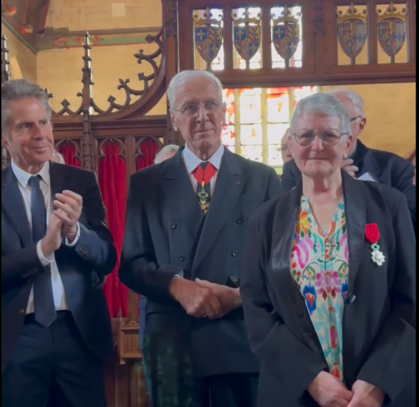 Beaune - Un moment d'émotion à l'Hôtel Dieu : remise des insignes de Chevalier de la Légion d’Honneur à Sœur Louise Duchini