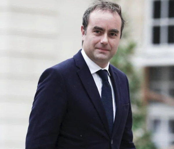 Déclaration de politique générale, rumeurs des premiers noms au gouvernement, des vices-présidence de l'Assemblée Nationale entre les mains du RN... Lecornu prépare son entrée en matière 