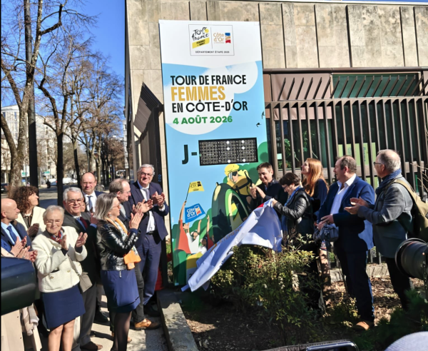 Tour de France Femmes 2026 – Lancement du décompte avant le contre-la-montre entre Gevrey-Chambertin et Dijon