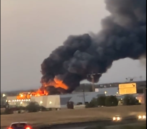 Incendie chez Acyclea à Saint-Apollinaire - Le feu est circonscrit, les analyses écartent tout risque toxique
