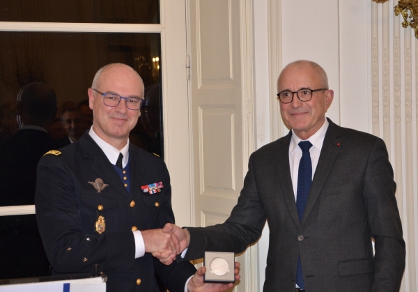 Gendarmerie - Le général Sylvain Laniel quitte la Bourgogne-Franche-Comté, le général de division Christophe Husson lui succède