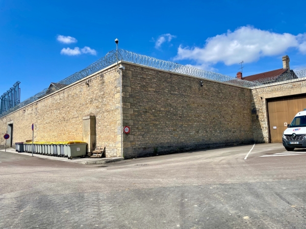 Dijon – Évasion de deux détenus : le député René Lioret alerte sur des failles de sécurité « connues de longue date »