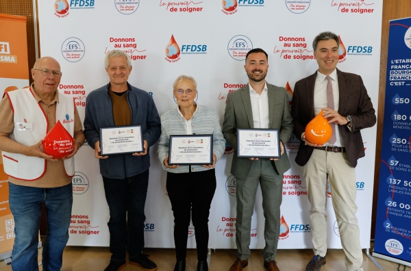 Le Département devient « Partenaire du don du sang » pour aider l’Etablissement français du sang à recueillir davantage de dons et ainsi soigner davantage de patients