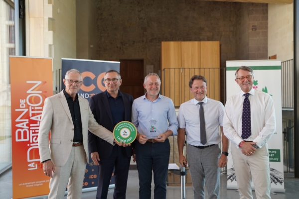 L’ANEV remet le Prix national de la Préservation du Patrimoine Viticole 2025 à Grand Cognac pour le Ban de la Distillation