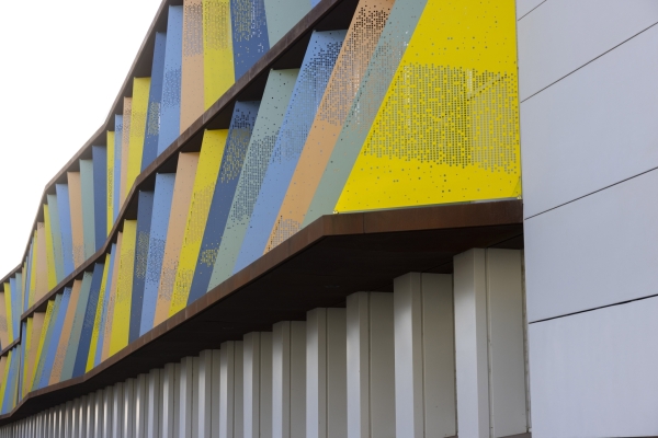 Dijon – Tirs de mortiers et violences urbaines devant le lycée Le Castel : deux interpellations