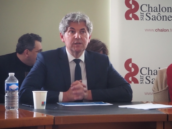 Ordre public - Le maire de Chalon, Gilles Platret, obtient un pouvoir inédit en France