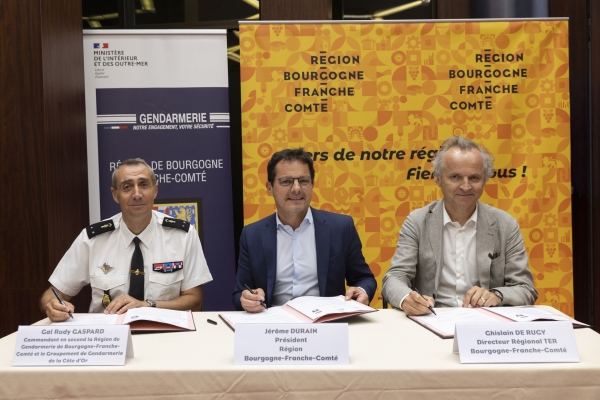 Bourgogne-Franche-Comté - 100 patrouilles de gendarmes réservistes déployées dans les trains Mobigo