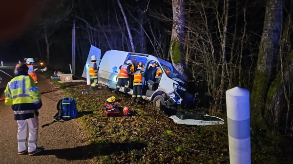 Accident de la route à Salives : une personne blessée, importante mobilisation des secours
