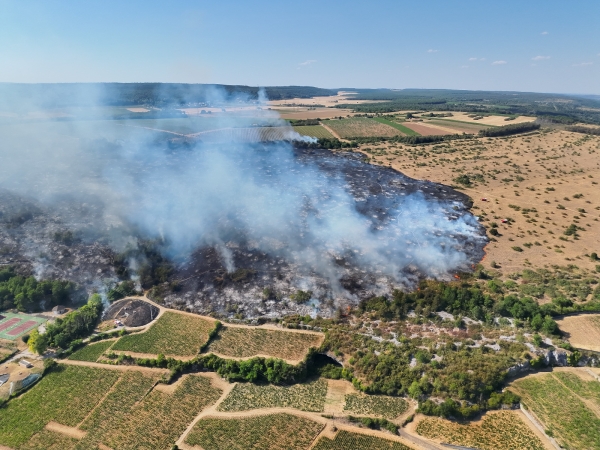Incendies en Côte-d’Or - Plus de 200 sapeurs-pompiers mobilisés, le feu de Nuits-Saint-Georges fixé
