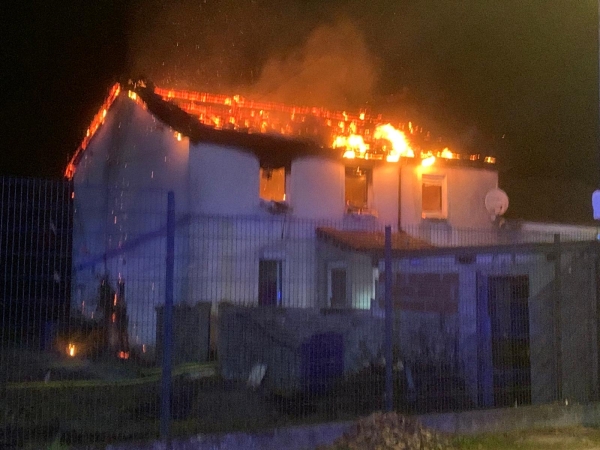 Feu maîtrisé dans un pavillon à Pluvet, aucune victime