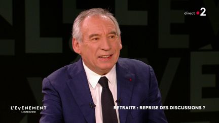 Suppression de deux jours fériés : le gouvernement vise 4,2 milliards d’euros d’économies dès 2026